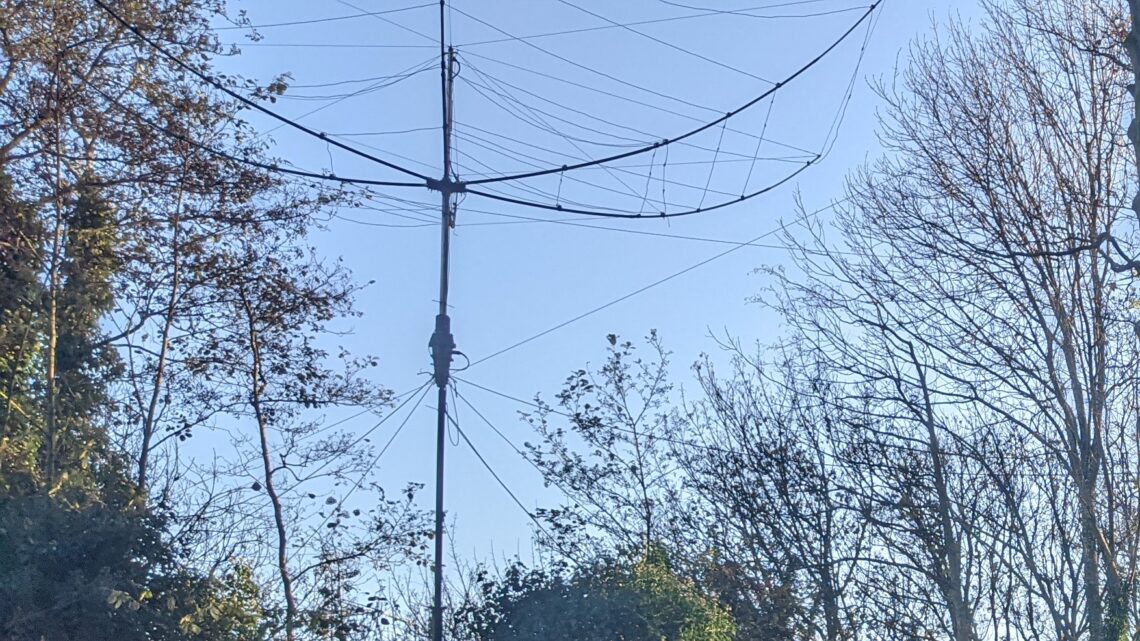Antenna Maintenance – Hexbeam